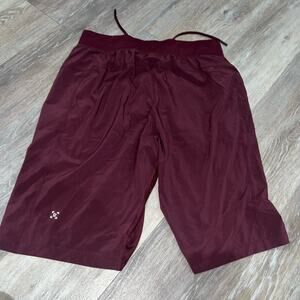 Lululemon Men Burgundy Shorts Size Small